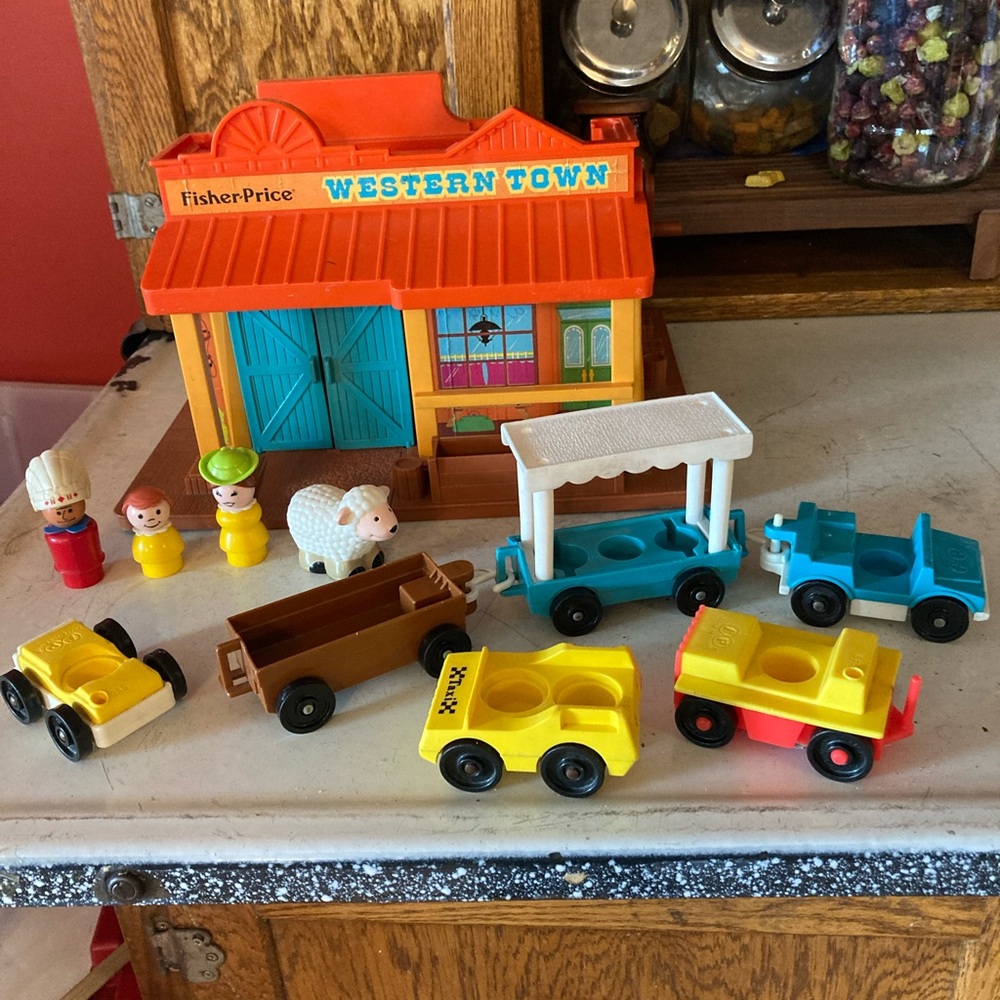 1996 Fisher Price Wild Western Town 77052 Great Adventure Sheriff Hotel Bank